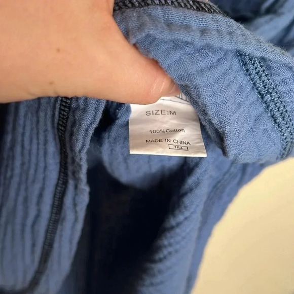 Charming Charlie Textured V-Neck Half Sleeve Blouse Size M - Picture 6 of 6